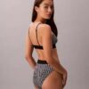 Bikini cu talie înaltă, elastic, din microfiber, cu monogramă grafică Bikini cu talie înaltă, elastic, din microfiber, cu monogramă grafică
