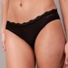 Bikini din microfibră elastică cu dantelă Bikini din microfibră elastică cu dantelă