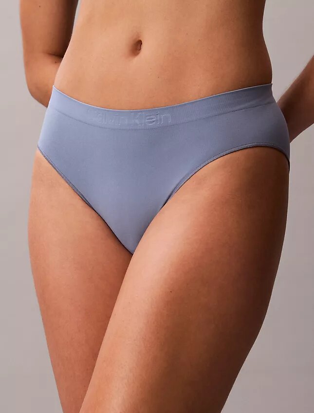 Bikini flexibil lipit Bikini flexibil lipit