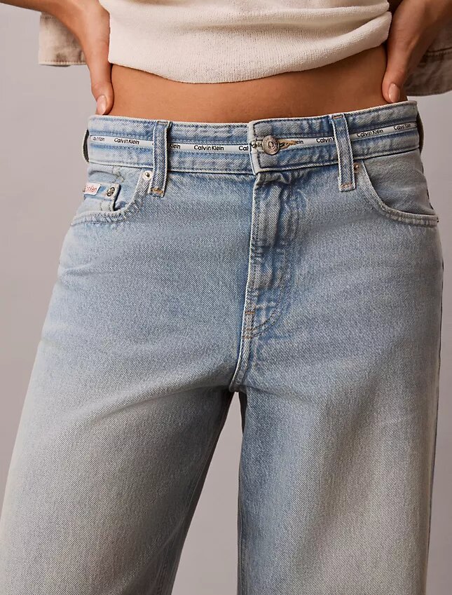 Blugi baggy cu talie joasă și logo Blugi baggy cu talie joasă și logo