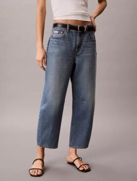Blugi cropped cu croi evazat