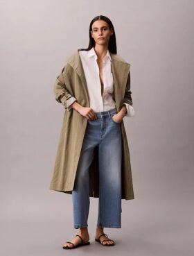 Blugi cropped cu picior larg