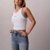 Blugi slim cu talie înaltă din colecția de arhivă Blugi slim cu talie înaltă din colecția de arhivă