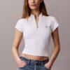Bluză cu fermoar pe un sfert, cu nervuri și monogramă țesută Bluză cu fermoar pe un sfert, cu nervuri și monogramă țesută