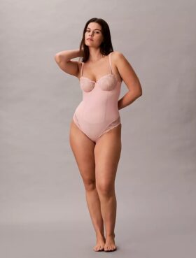 Body senzual din dantelă elastică