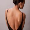 Body-ul minimalist din plasă până la jumătatea coapsei