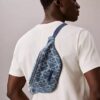 Borsetă din denim cu logo emblematic pe toată suprafața