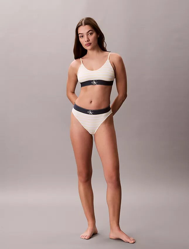 Bralette elastică din microfibră Unlined cu Monogram grafică, fără căptușeală Bralette elastică din microfibră Unlined cu Monogram grafică, fără căptușeală