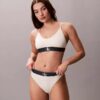 Bralette elastică din microfibră Unlined cu Monogram grafică, fără căptușeală Bralette elastică din microfibră Unlined cu Monogram grafică, fără căptușeală