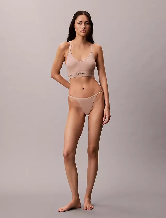 Bralette fără cusături din microfibră cu nervuri, ușor căptușită Bralette fără cusături din microfibră cu nervuri, ușor căptușită