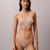 Bralette fără cusături din microfibră cu nervuri, ușor căptușită Bralette fără cusături din microfibră cu nervuri, ușor căptușită