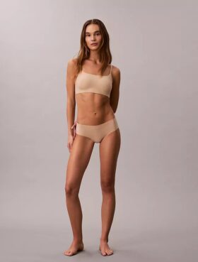 Bralette fără sârmă, ușor căptușită, din colecția Invisibles Bralette fără sârmă, ușor căptușită, din colecția Invisibles