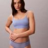 Bralette fără sârmă, ușor căptușită, din colecția Invisibles