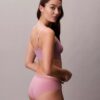 Bralette fără sârmă, ușor căptușită, din colecția Invisibles