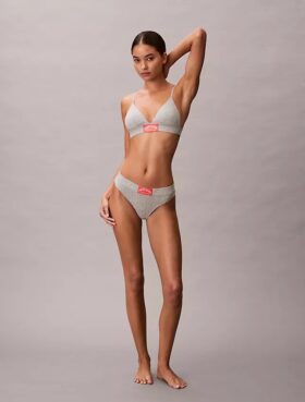 Bralette triunghiulară clasică Heritage din Cotton Stretch, ușor căptușită Bralette triunghiulară clasică Heritage din Cotton Stretch, ușor căptușită