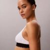 Bralette triunghiulară din microfiber elastic cu monogramă grafică, ușor căptușită