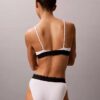 Bralette triunghiulară din microfiber elastic cu monogramă grafică, ușor căptușită