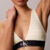 Bralette triunghiulară din microfiber elastic cu monogramă grafică, ușor căptușită