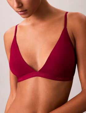 Bralette triunghiulară ușor căptușită, care se mulează pe corp