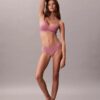 Bralette ușor căptușită, care se mulează pe corp