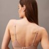 Bralette ușor căptușită, care se mulează pe corp