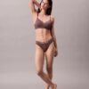Bralette ușor căptușită, care se mulează pe corp