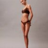 Bralette ușor căptușită, care se mulează pe corp Bralette ușor căptușită, care se mulează pe corp