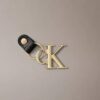 Breloc cu monogramă îndrăzneață Breloc cu monogramă îndrăzneață
