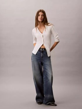 Cardigan slim din tricot fin cu nervuri, cu monogramă țesută