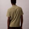 Cămașă clasică cu nasturi din seersucker uni Cămașă clasică cu nasturi din seersucker uni