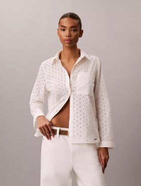 Cămașă cu nasturi și broderie englezească