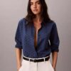 Cămașă cu nasturi și broderie englezească Cămașă cu nasturi și broderie englezească
