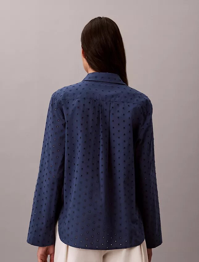 Cămașă cu nasturi și broderie englezească Cămașă cu nasturi și broderie englezească