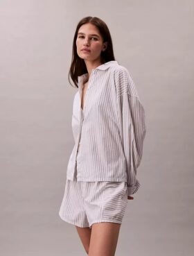 Cămașă de dormit relaxată din poplin de bumbac, cu nasturi