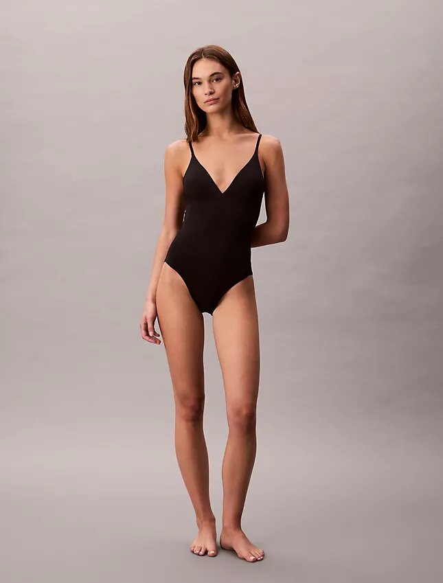 Costum de baie modern cu logo Costum de baie modern cu logo