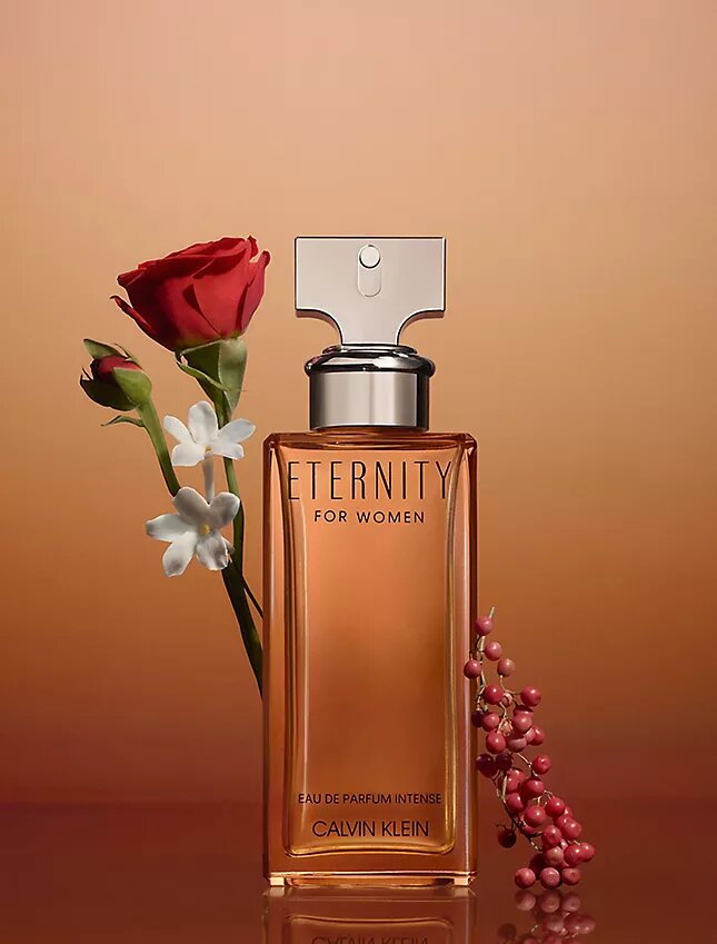 Eternity Eau De Parfum Intense pentru femei Eternity Eau De Parfum Intense pentru femei
