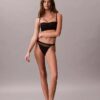 Form to Body Bralette ușor căptușită, care se mulează pe corp