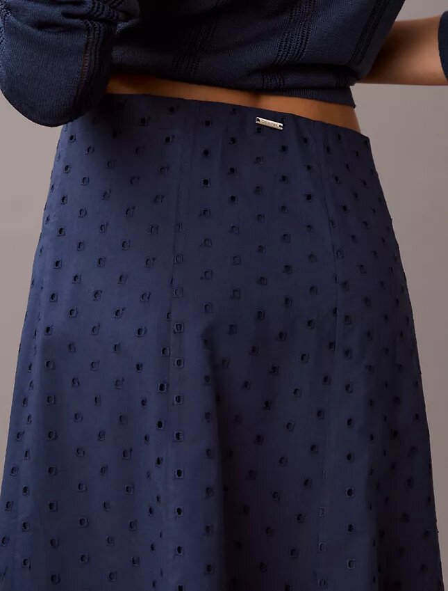 Fustă midi cu broderie Fustă midi cu broderie