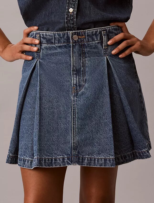 Fustă mini din denim plisată Fustă mini din denim plisată