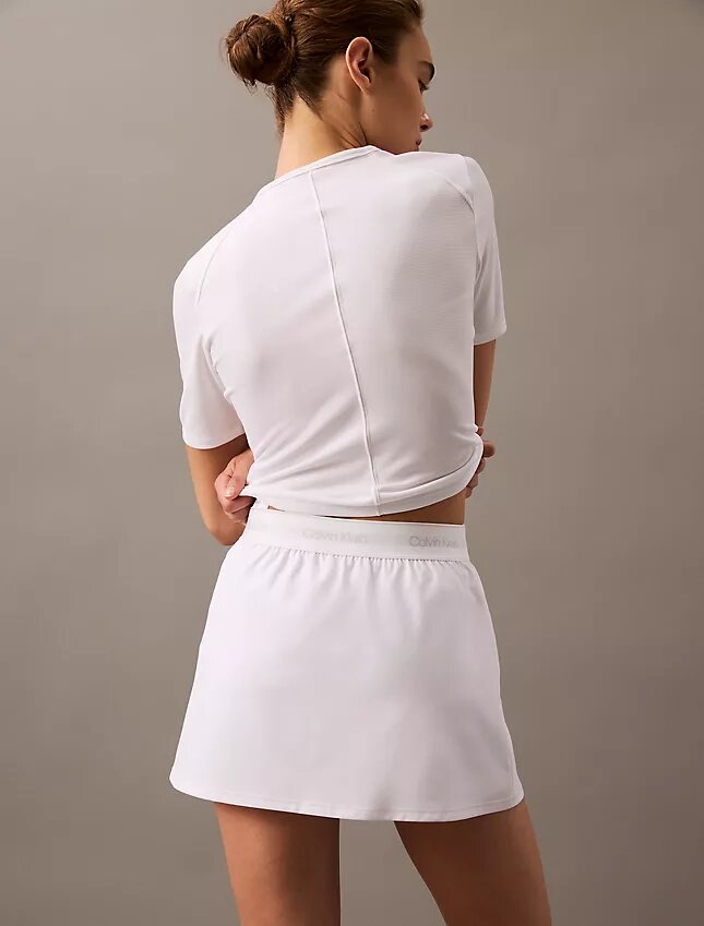 Fustă-pantalon sport modernă Fustă-pantalon sport modernă