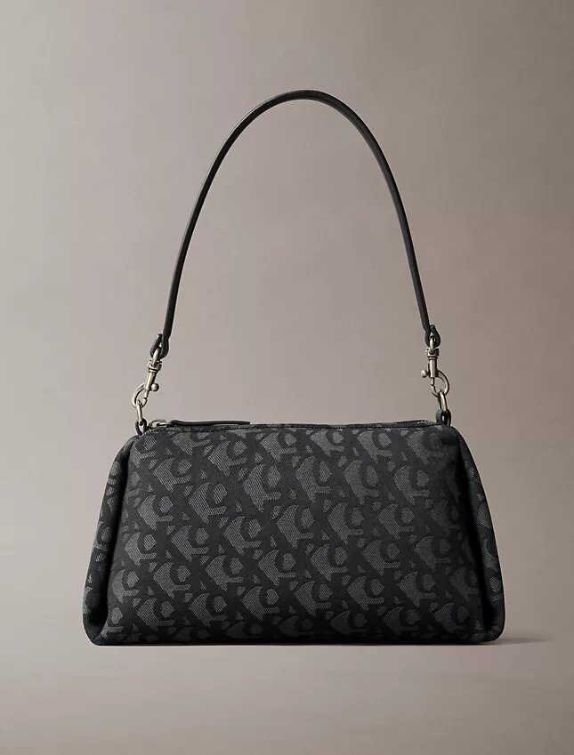 Geantă de umăr cu logo Monogram plisat Geantă de umăr cu logo Monogram plisat