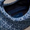 Geantă Hobo din denim cu logo emblematic pe toată suprafața Geantă Hobo din denim cu logo emblematic pe toată suprafața