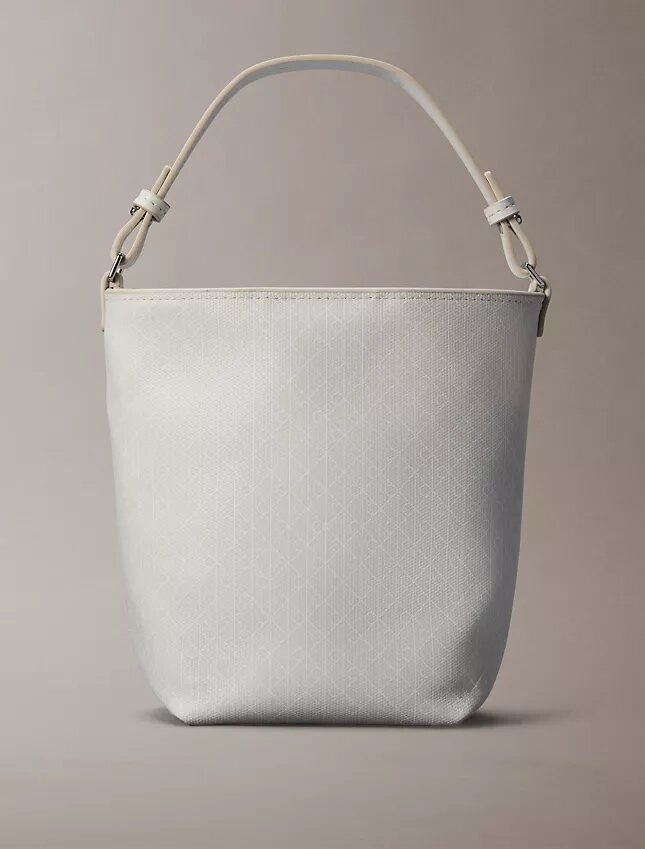 Geantă mică tip sac cu logo emblematic pe toată suprafața și buzunar Geantă mică tip sac cu logo emblematic pe toată suprafața și buzunar
