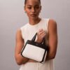 Geantă mini crossbody din pânză Monogram