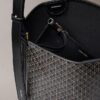 Geantă tip sac cu logo emblematic pe toată suprafața și buzunar Geantă tip sac cu logo emblematic pe toată suprafața și buzunar