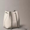 Geantă tip sac cu monogramă minimalistă Geantă tip sac cu monogramă minimalistă