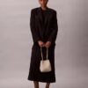 Geantă tip sac cu monogramă minimalistă Geantă tip sac cu monogramă minimalistă