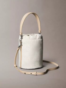Geantă tip sac cu monogramă pe toată suprafața