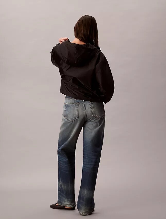 Jachetă de vânt cu logo jacquard Jachetă de vânt cu logo jacquard