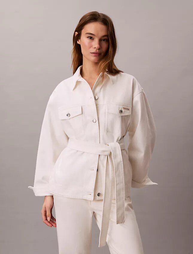 Jachetă din denim cu curea strânsă Jachetă din denim cu curea strânsă